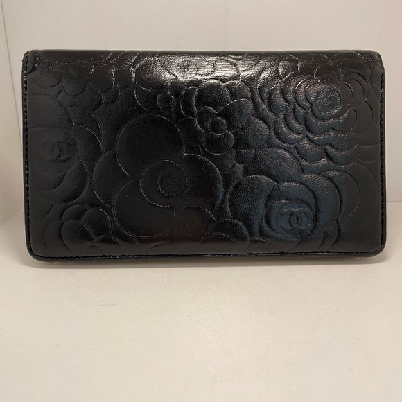 Chanel Camilla  embossed  ContinentalWallet - Picture 8 of 17